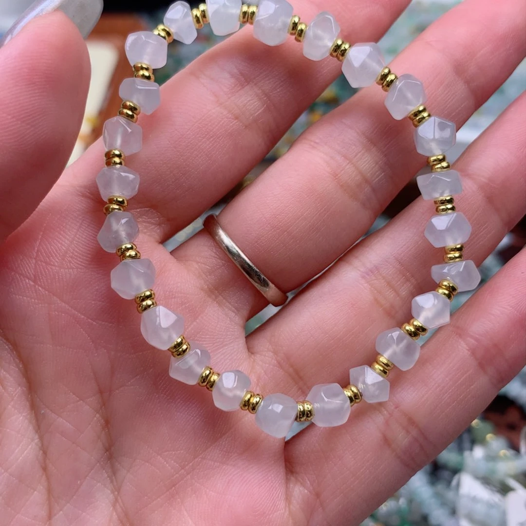 翡翠散珠随型手串