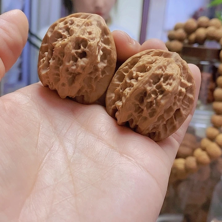 【闪购商品】文玩核桃把件36.5磐石