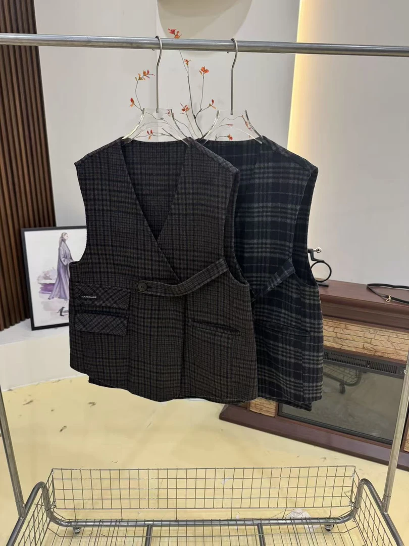 李大美【高端定制】绵羊毛休闲百搭马甲-D102