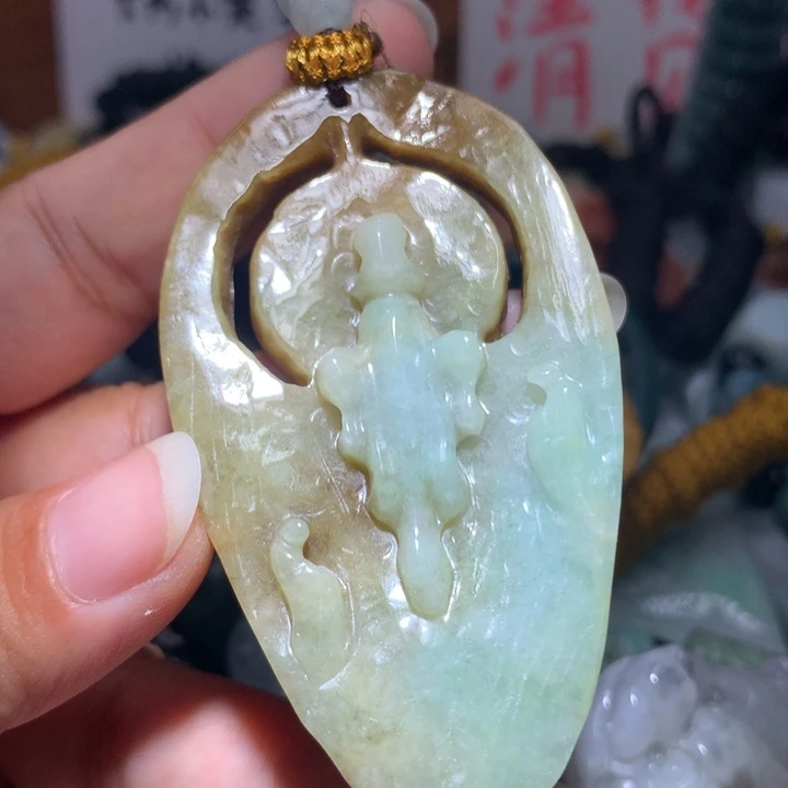 翡翠未镶嵌颈饰保真天然A货翡翠