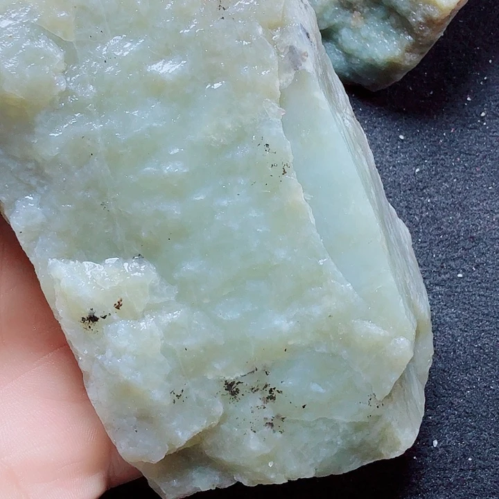 未镶嵌和田玉（糖玉）珠宝半成品