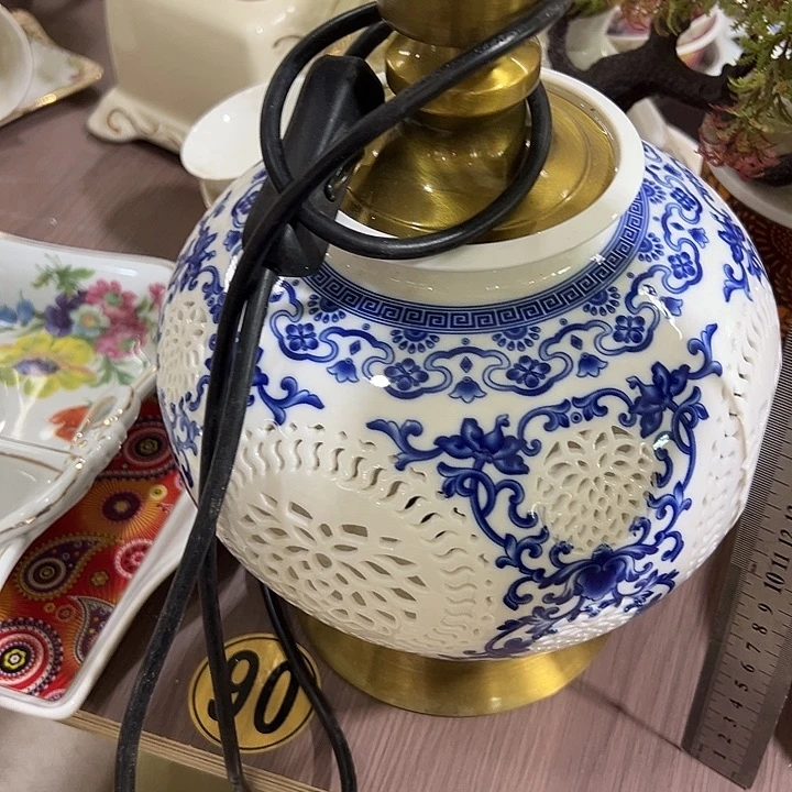 陶瓷瑕。。。。。。。。。。。。。。。