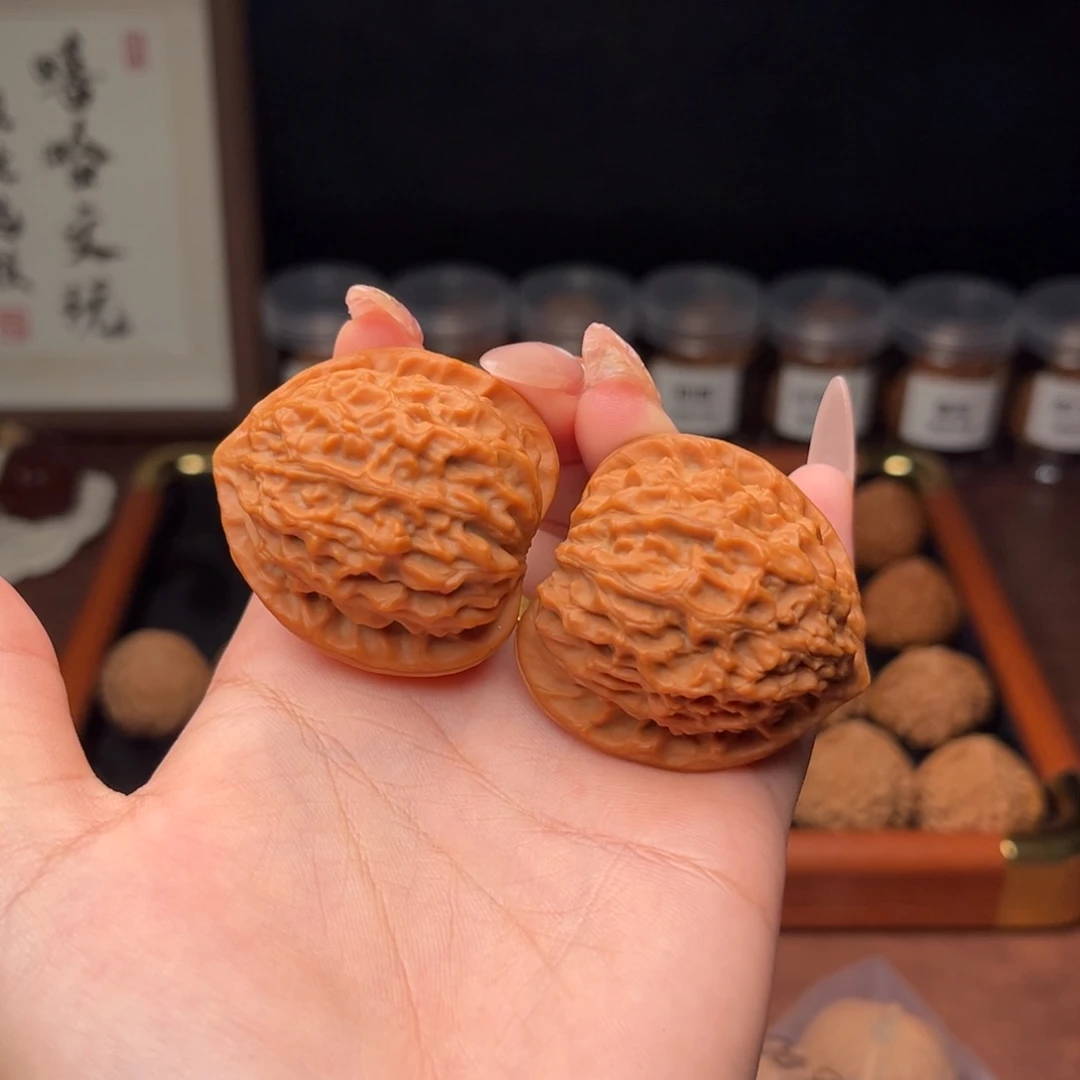 吊坠文玩核桃右**华金牛全品40