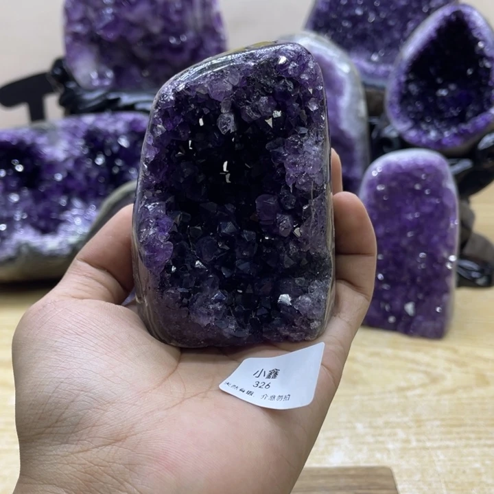 未镶嵌大型摆件（非配饰）紫晶