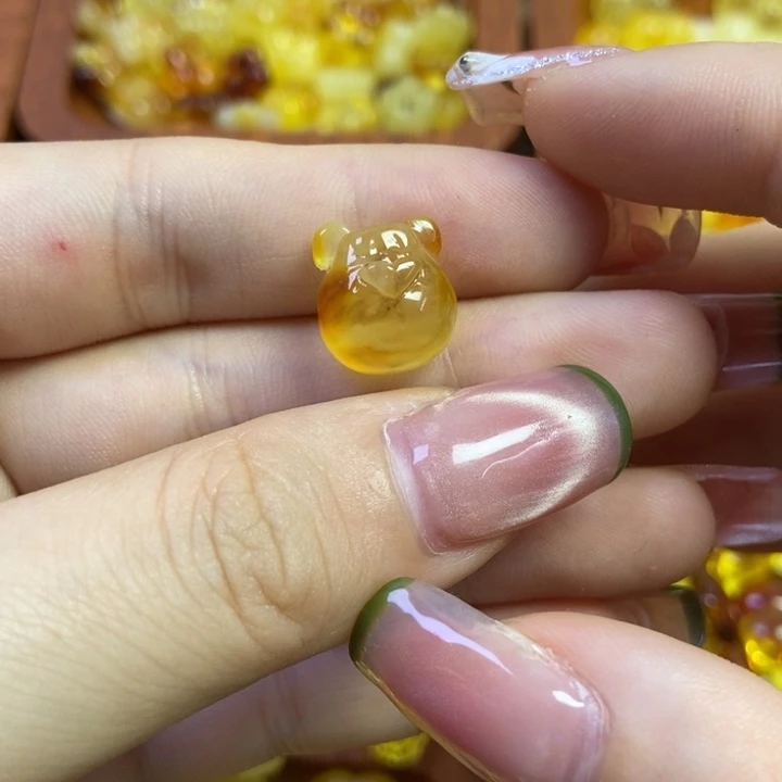 琥珀未镶嵌珠宝奇石熊头
