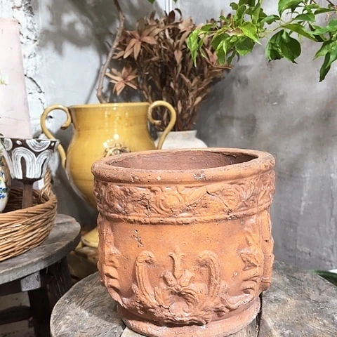 许纯的花房 钩花复古红