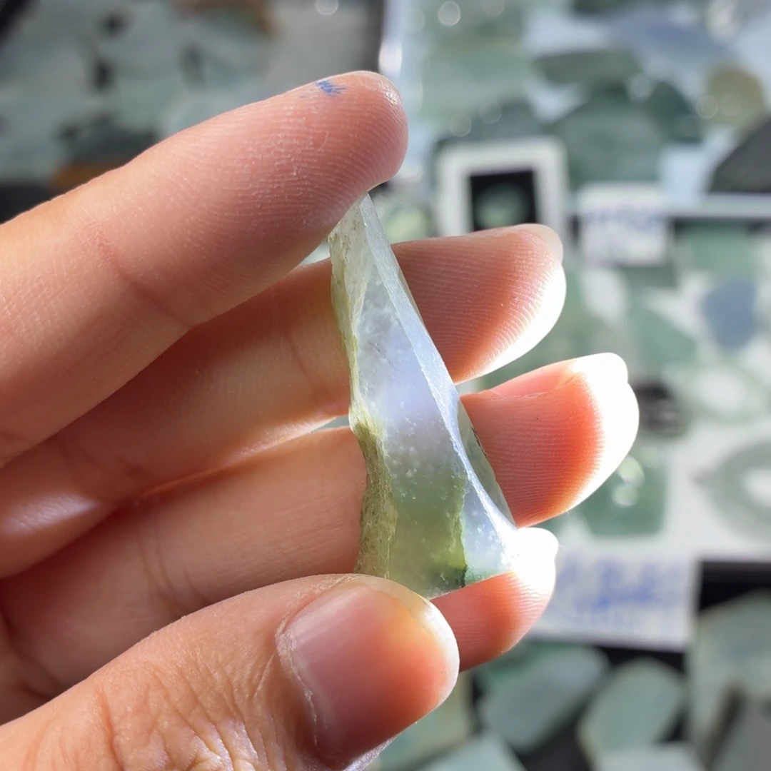 未镶嵌定制翡翠天然缅甸翡翠a货冰种边角料