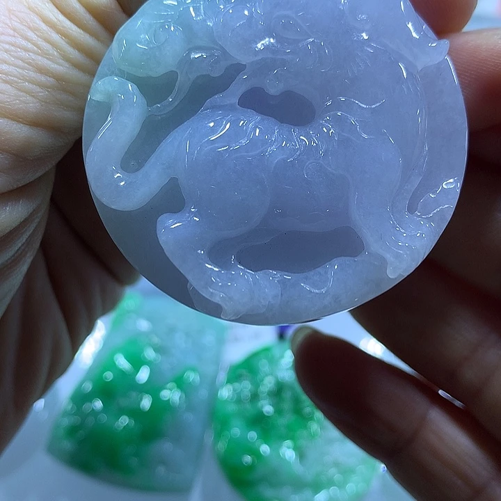 翡翠未镶嵌颈饰天然翡翠A货吊坠