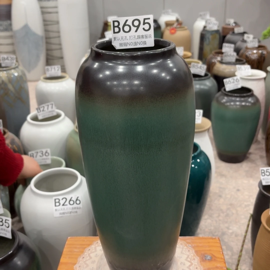 摆件瑕疵695 景徳镇陶瓷花瓶高34口9