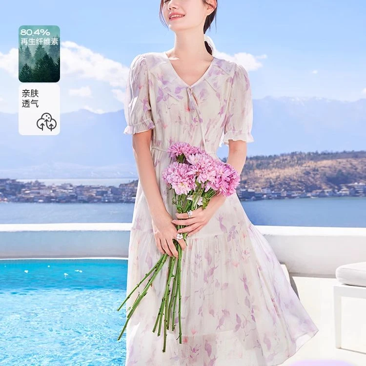 Q642631连衣裙 香影v领碎花连衣裙女夏季新款茶歇系带时尚