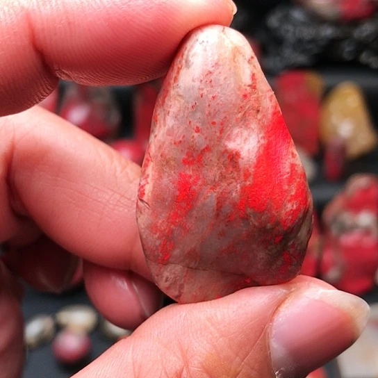 昌化石昌化鸡血石吊坠