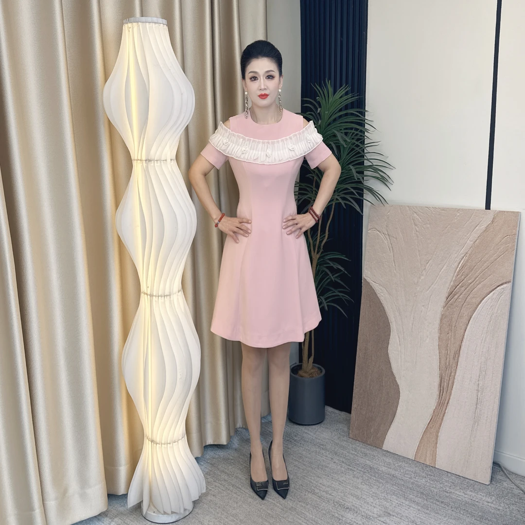C601-1女装连衣裙显瘦气质时尚性感简约设计师显瘦气质