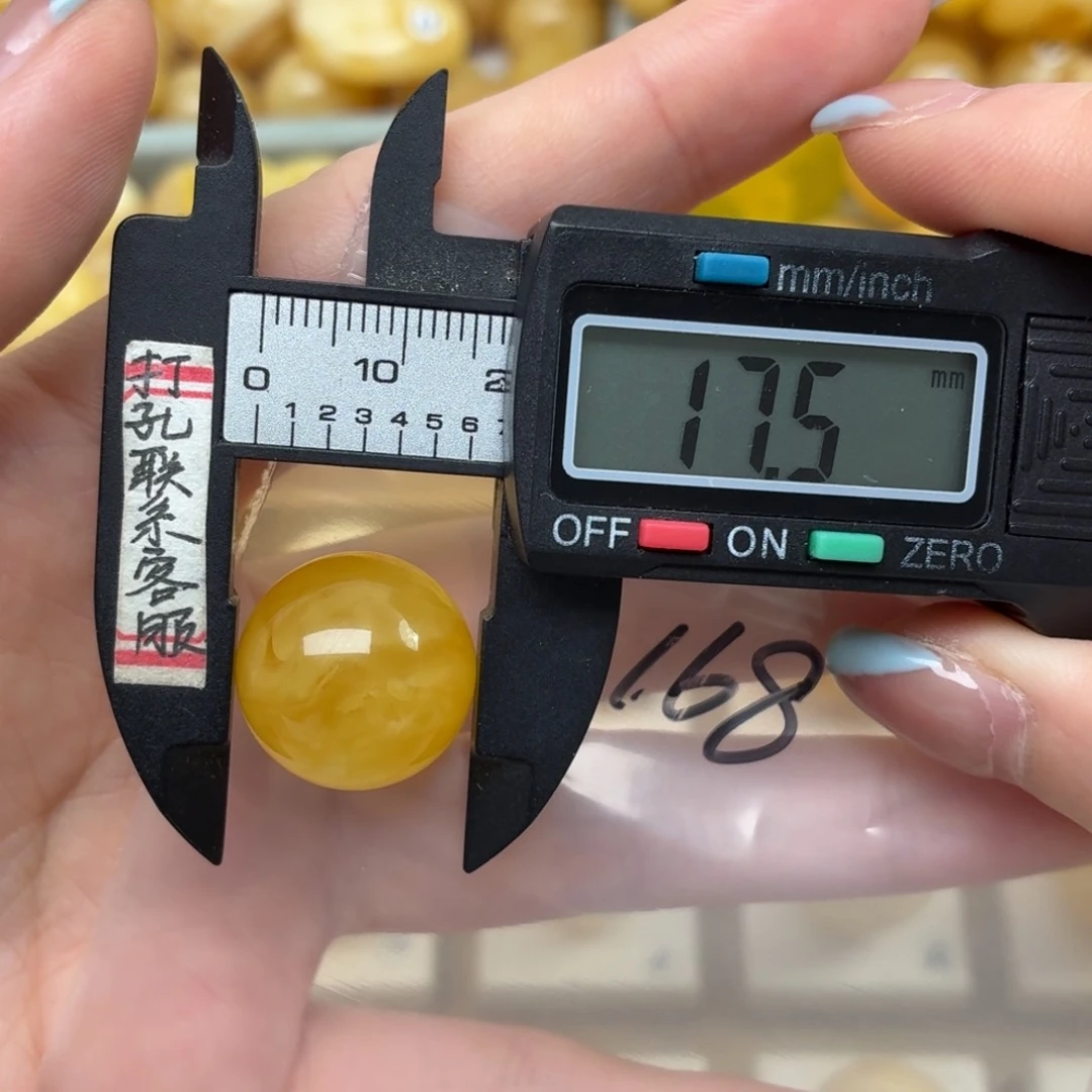 未镶嵌蜜蜡裸石蜜蜡