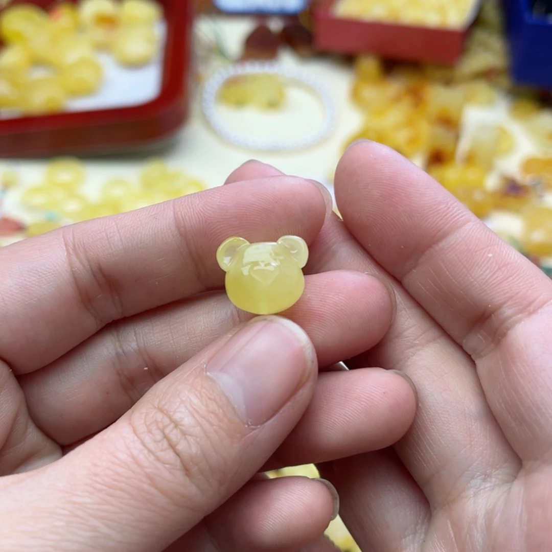 【闪购商品】蜜蜡裸石未镶嵌配饰