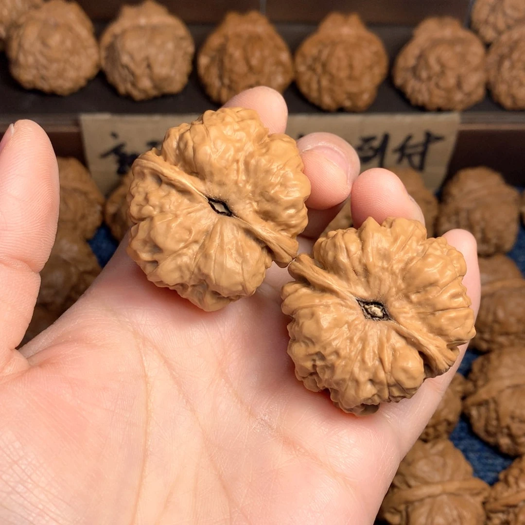 桃核吊坠@****~蛤蟆核桃