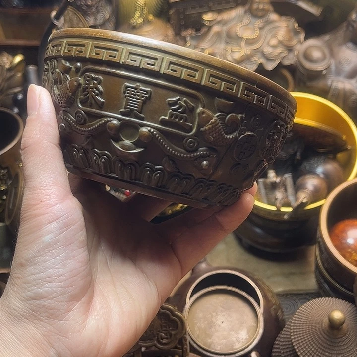 精美铜器工艺品等