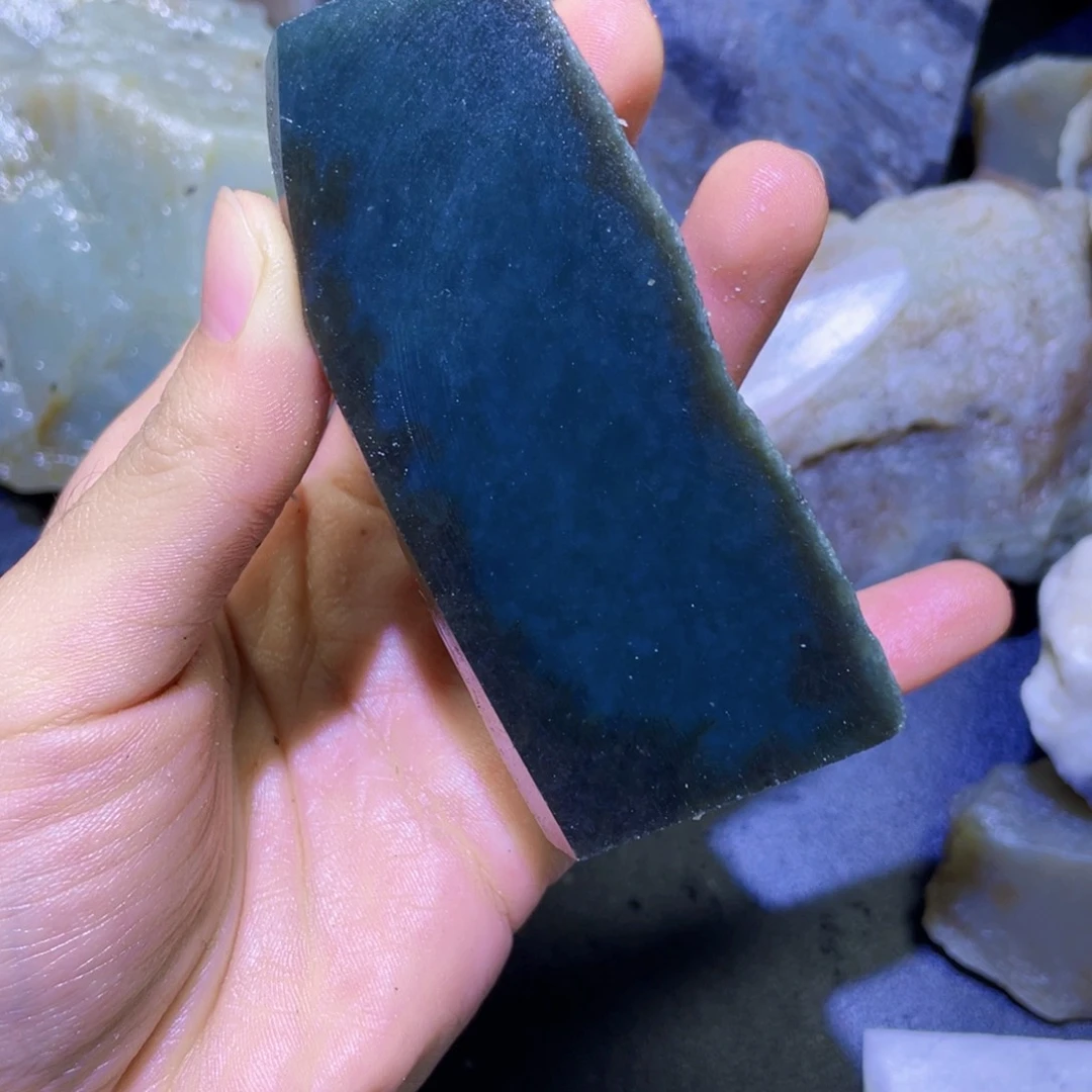 和田玉未镶嵌珠宝半成品