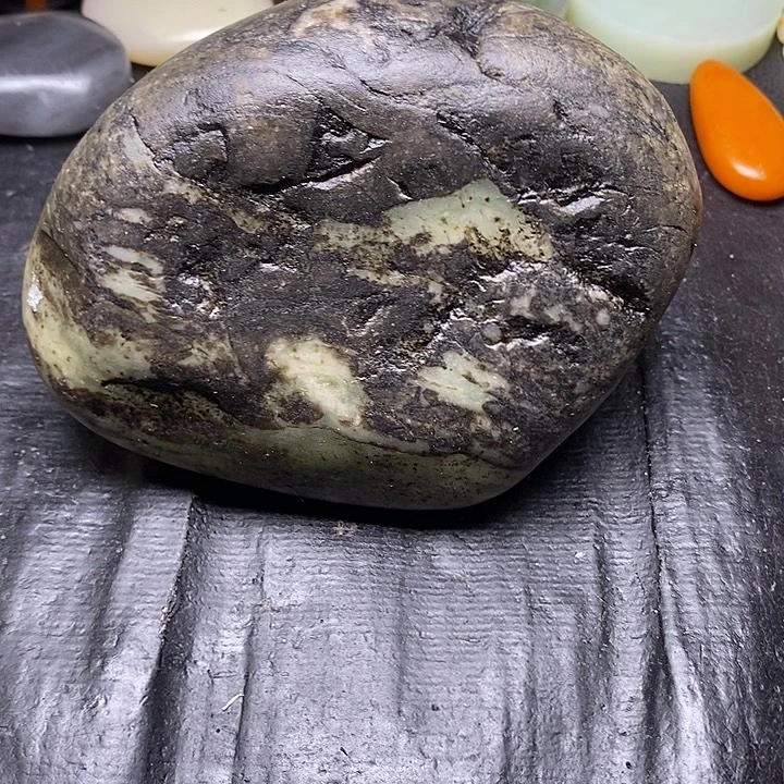 和田玉未镶嵌摆件