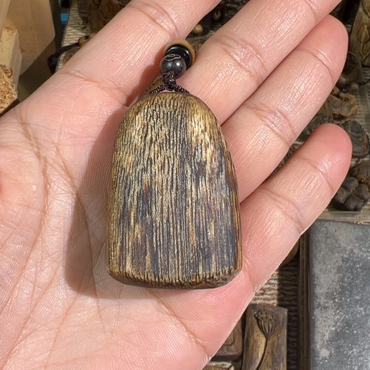 沉香碎屑沉香棋楠沉香乌身牌10.2克