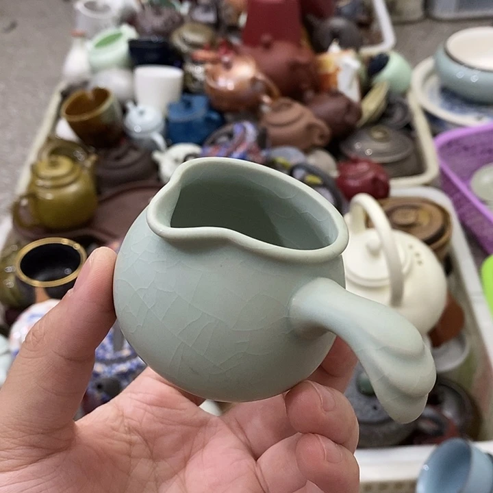 陶瓷艺术品及陶瓷壶