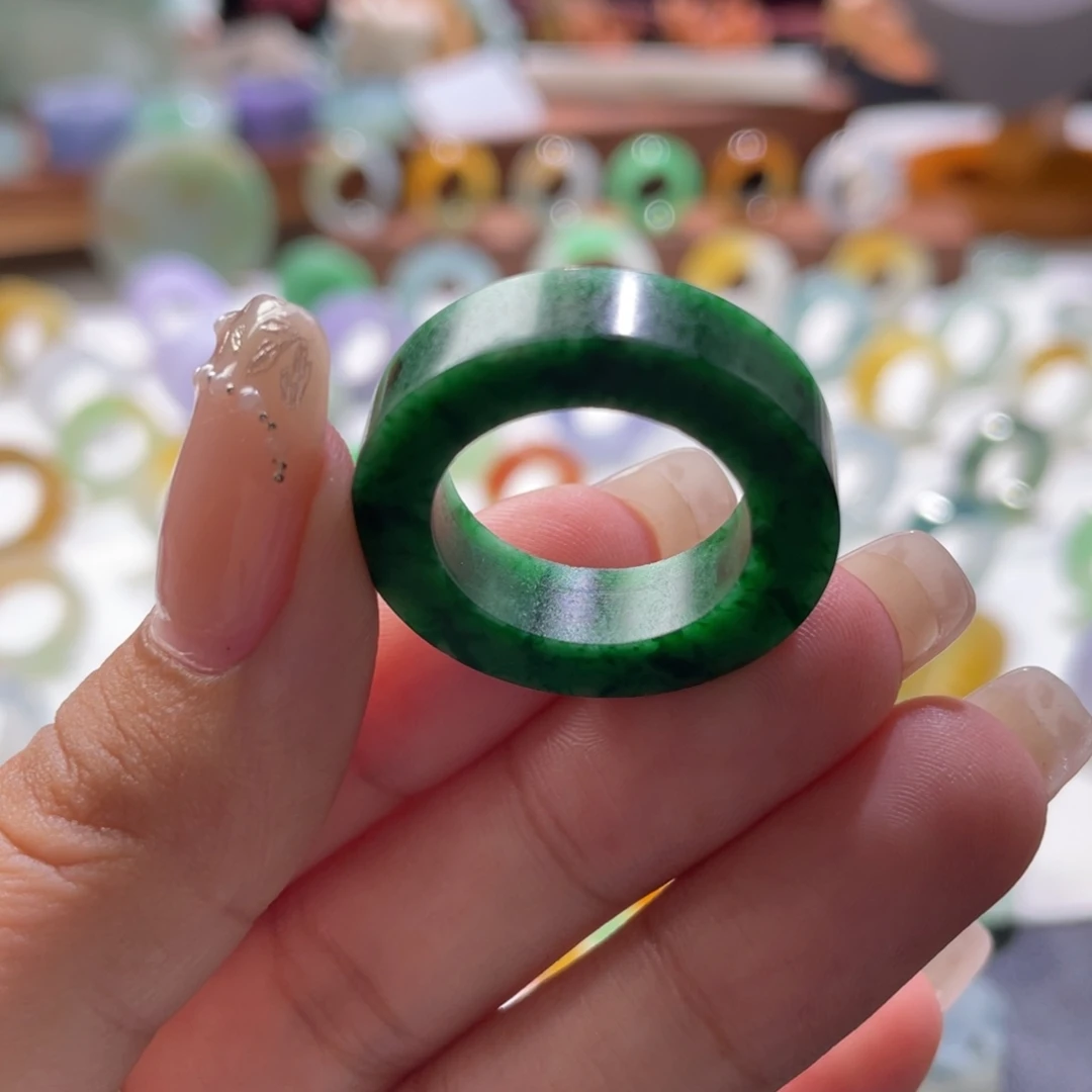 定制翡翠未镶嵌翡翠