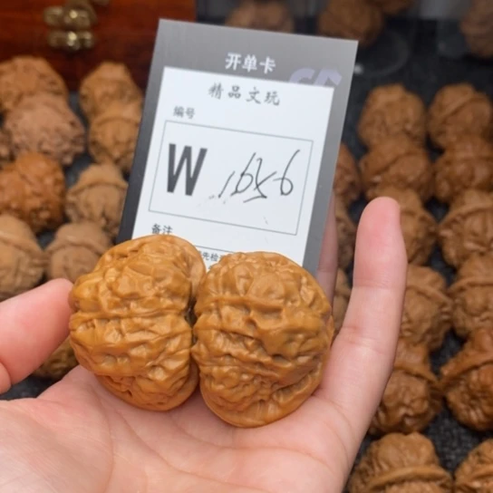 吊坠桃核我是第一百40