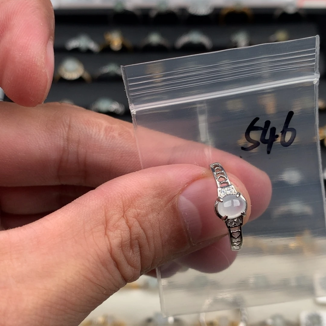 翡翠未镶嵌戒圈546