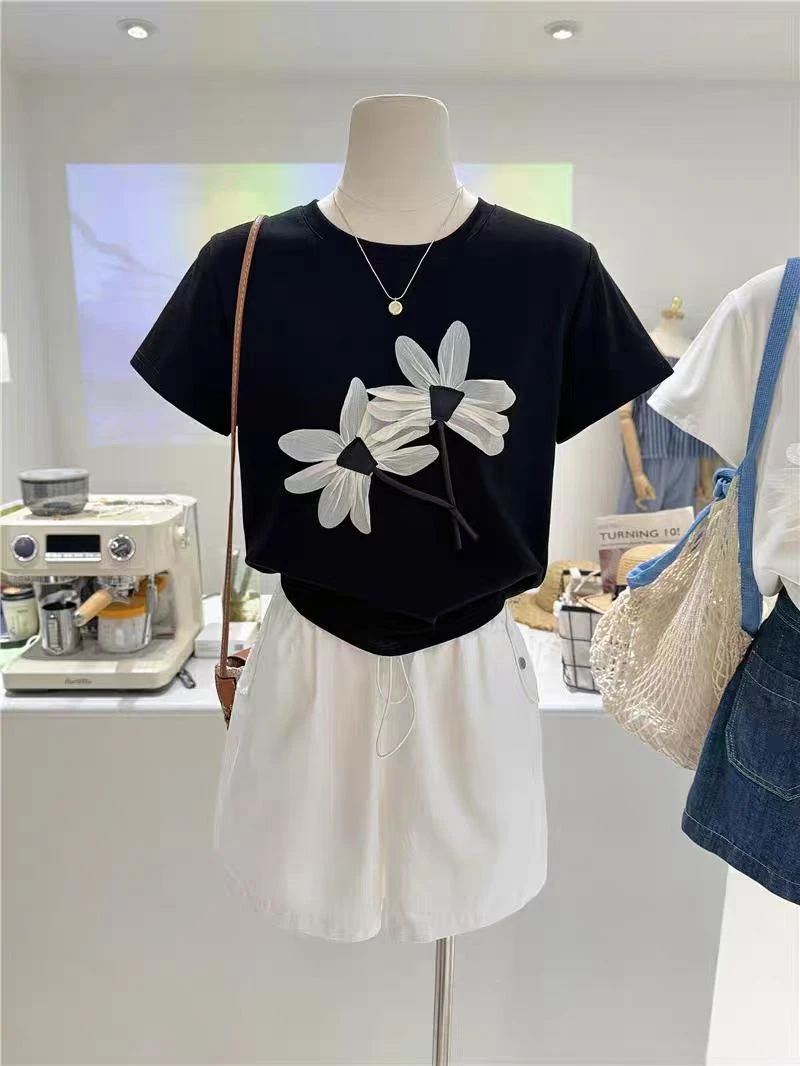 东大门立体花瓣装饰tee正肩显瘦夏季新款圆领短袖T恤女百搭上衣