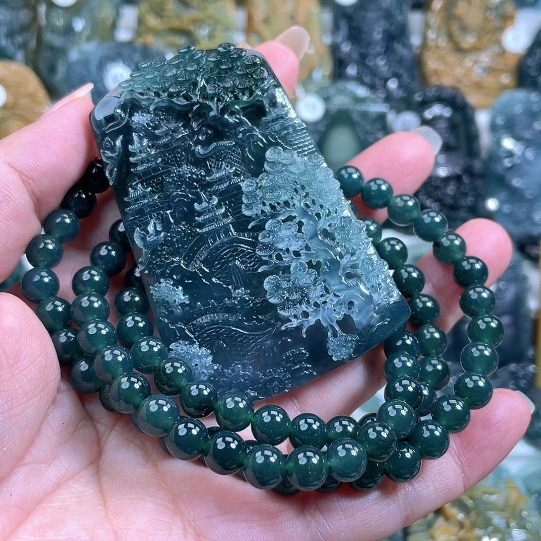 大***成翡翠未镶嵌颈饰翡翠