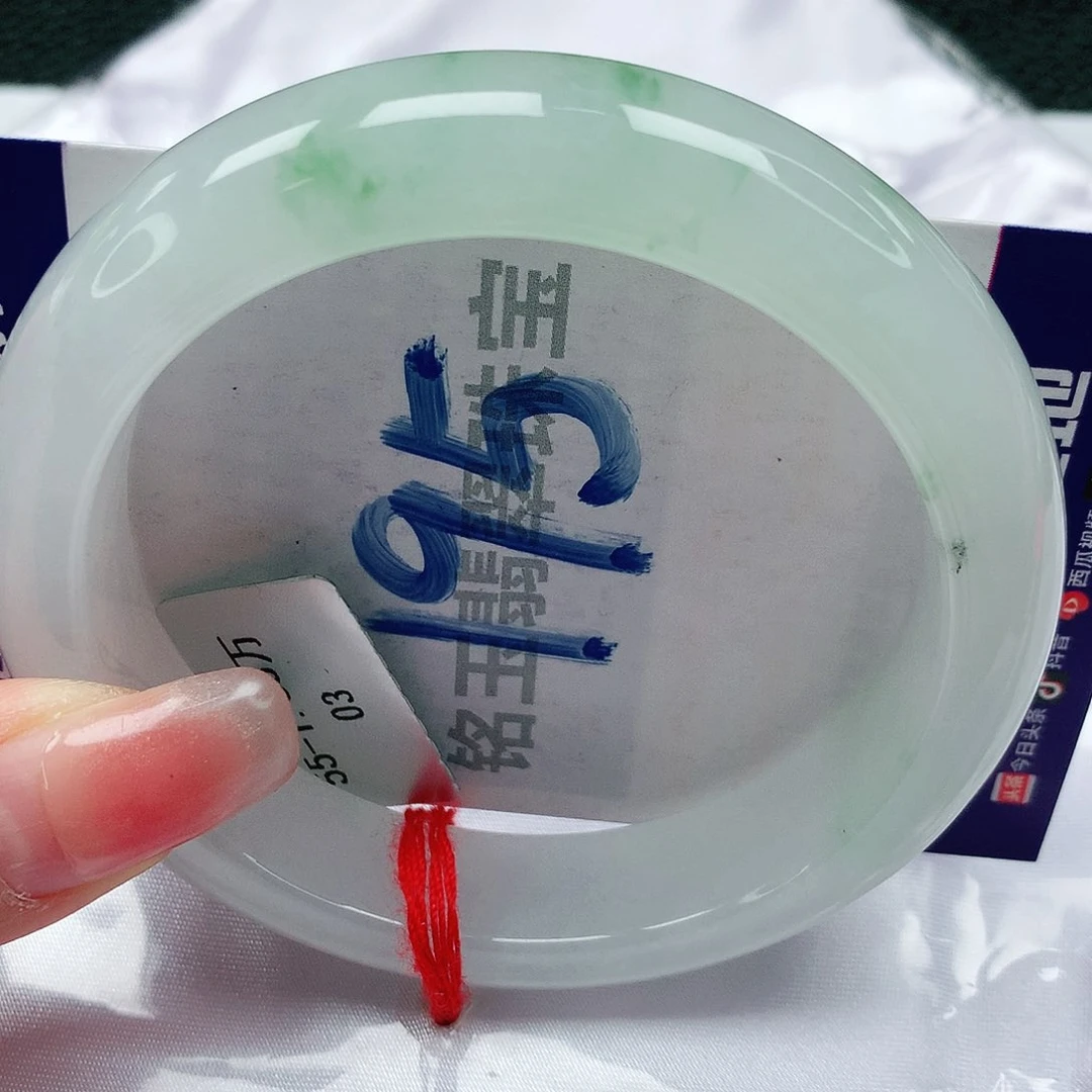 翡翠手镯未镶嵌缅甸天然a货翡翠