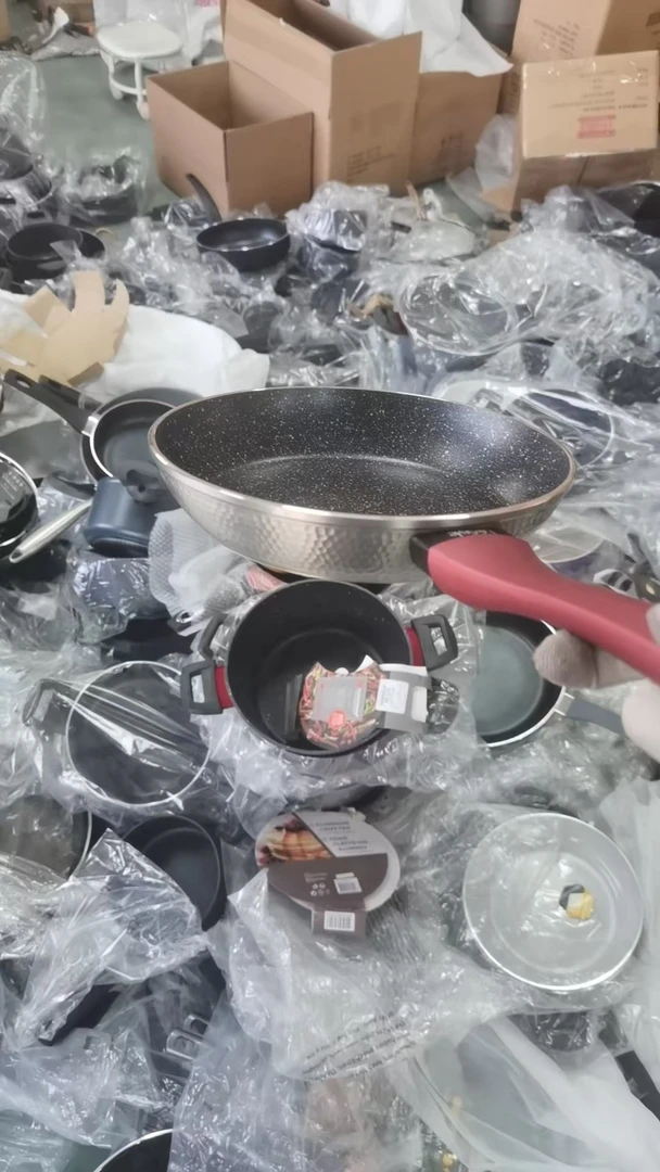 A93炒煎锅口径24高度5外贸尾货，介意勿拍