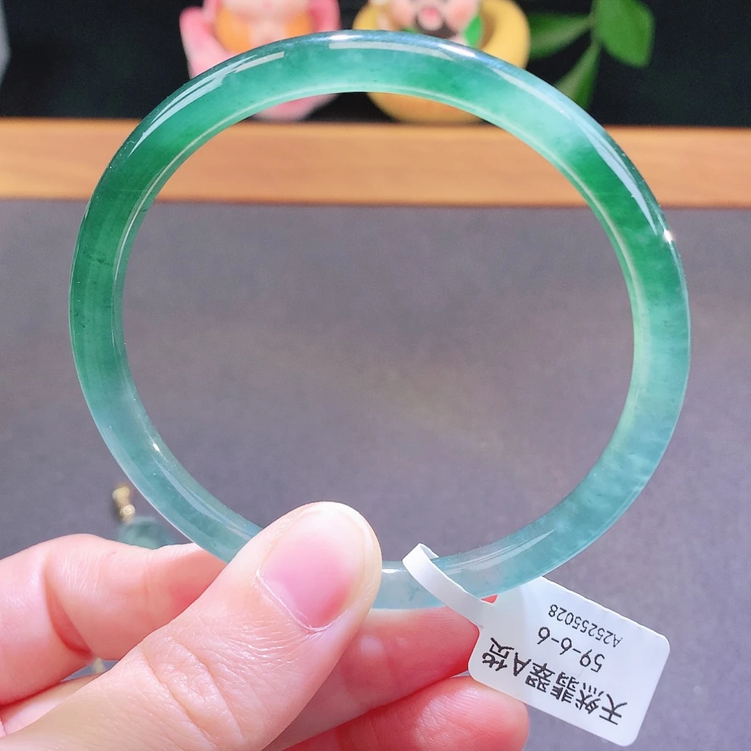 翡翠未镶嵌手镯天然翡翠