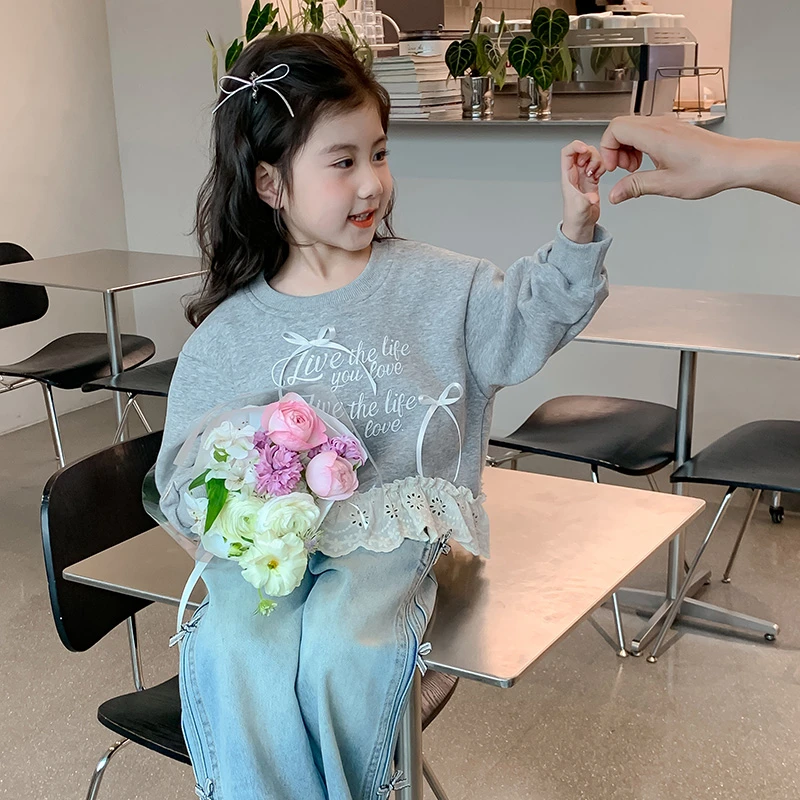 女童卫衣秋款2025新款洋气宝宝春秋季上衣儿童秋装套头小女孩衣服