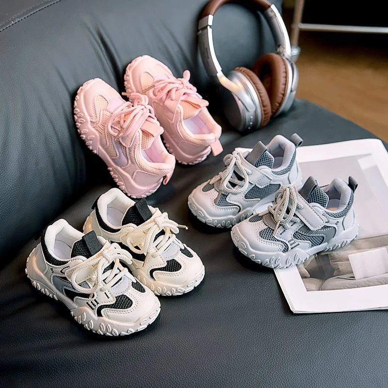 春秋新款透气轻便防滑软底儿童跑步运动鞋男童女童宝宝鞋春秋季