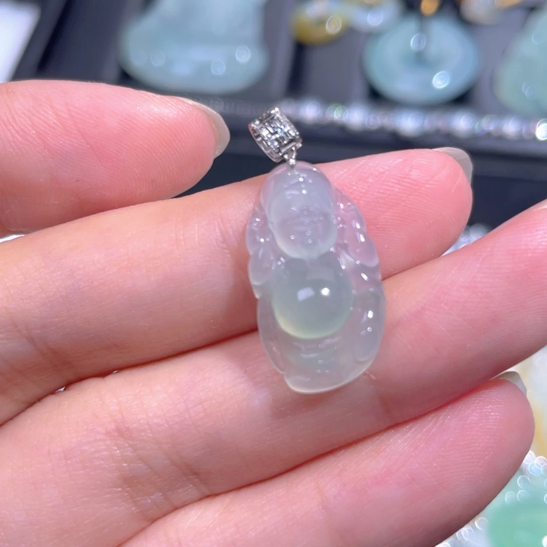 颈饰18K金镶嵌翡翠翡翠