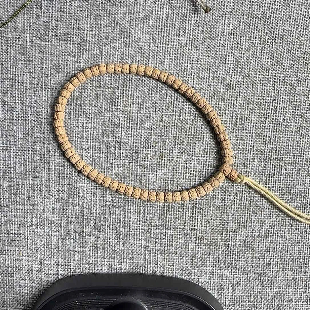 金刚菩提吊坠龙切佛手手持