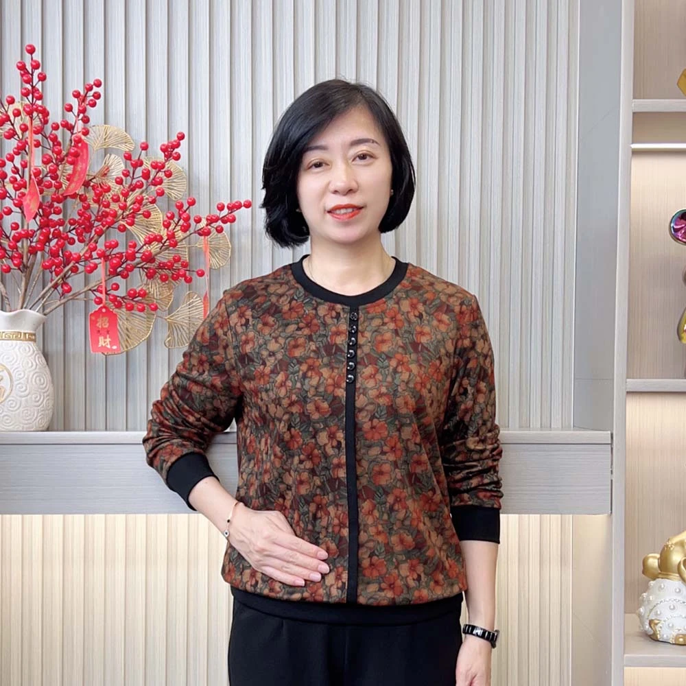 2025秋季新款洋气减龄宽松显瘦气质印花圆领磨毛中老年妈妈装上衣
