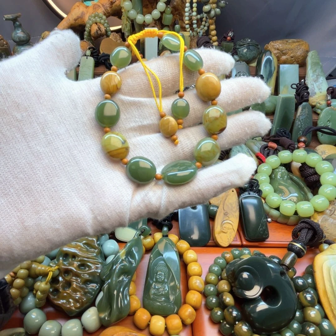 岫岩河磨玉（透闪石质玉）未镶嵌手链