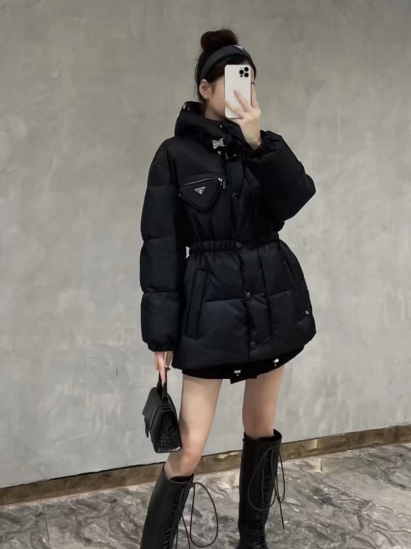 99新 Prada/普拉达 CZF1807/收腰中长款羽绒服/尺码38