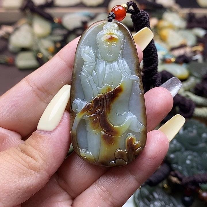 和田玉未镶嵌颈饰