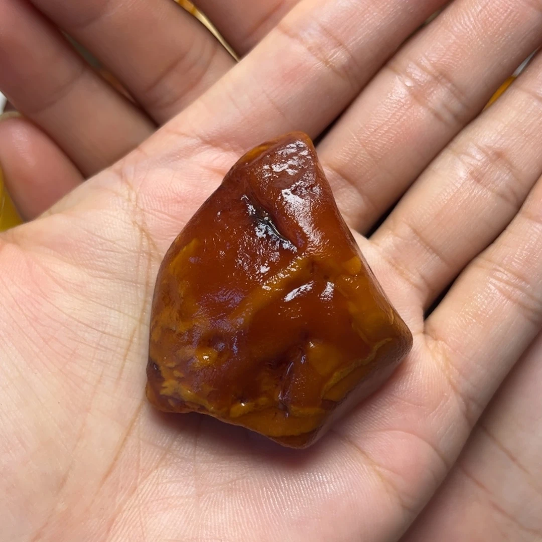 定制琥珀未镶嵌蜜蜡定制随型吊坠