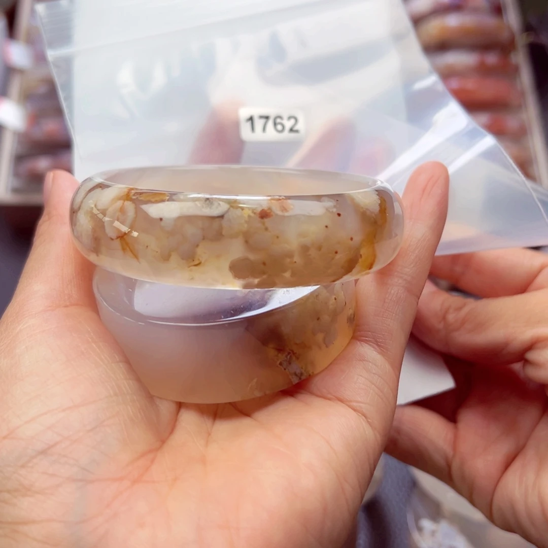 手镯玛瑙/玉髓未镶嵌流**球