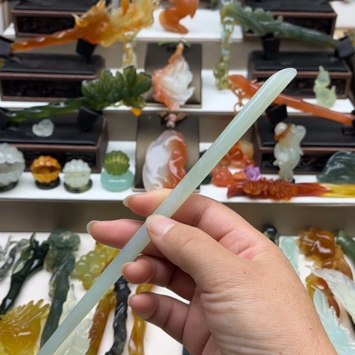 蛇纹石玉未镶嵌岫玉发簪