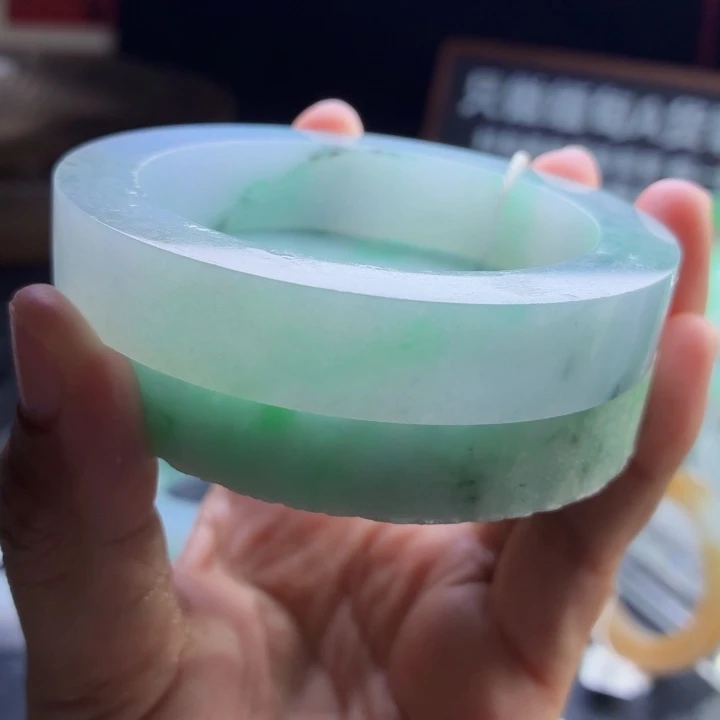 定制翡翠未镶嵌翡翠手镯定制不退不换