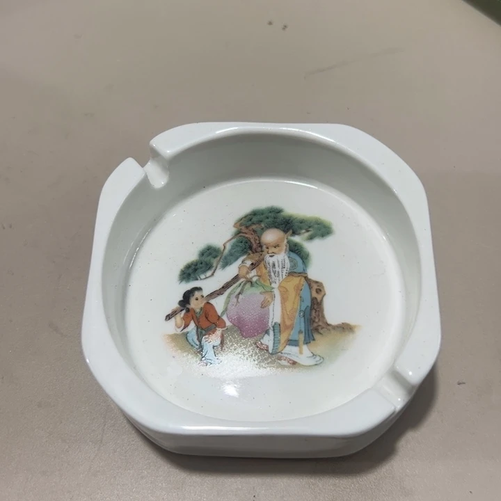 @***1瓷片陶瓷制品烟灰缸小