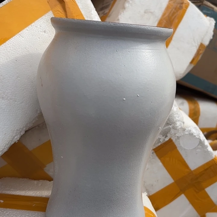 正品紫砂口15高28瑕疵。。。。。。