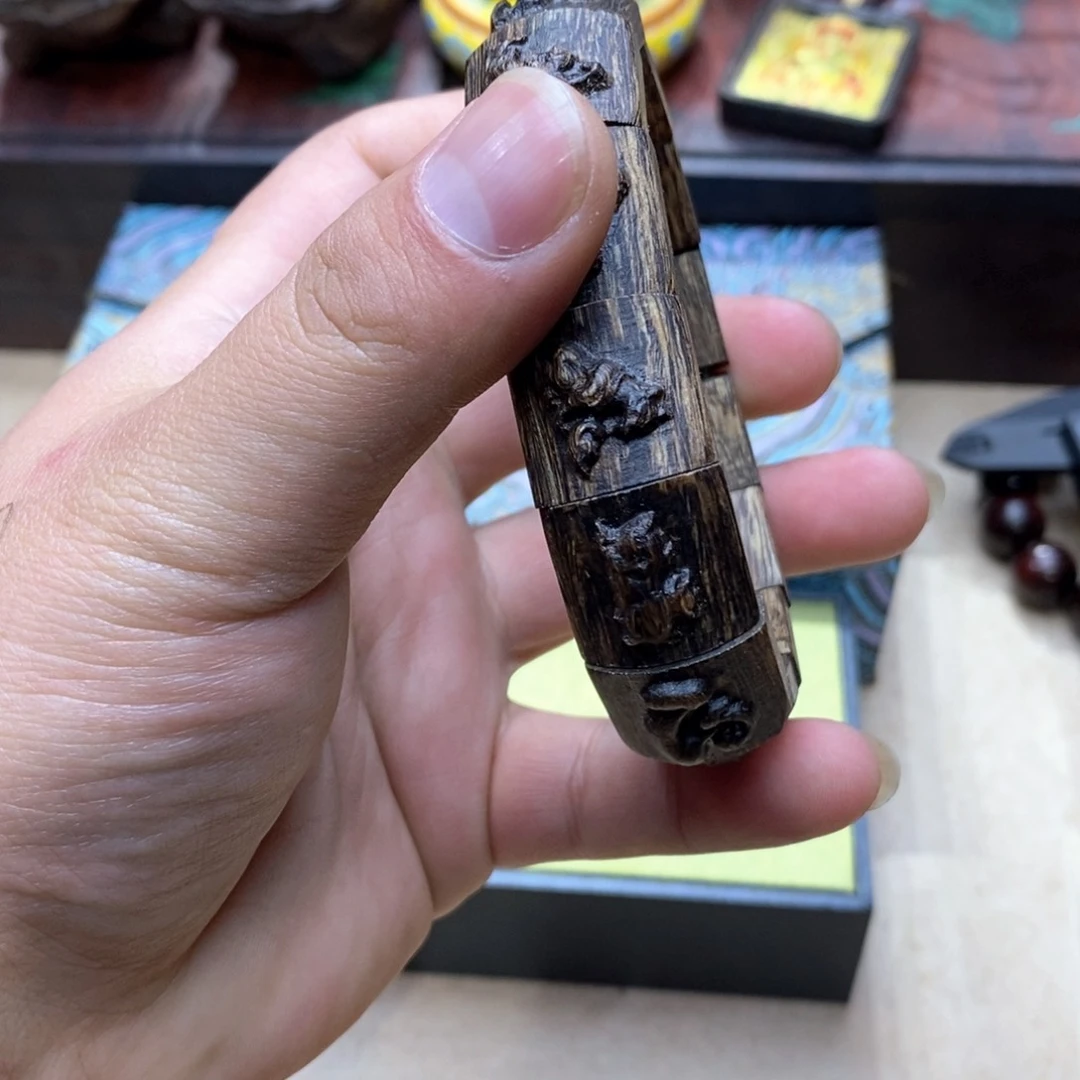 大叶紫檀（黑酸枝木类）