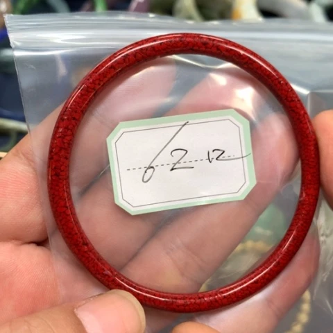 【闪购商品】颈饰未镶嵌翡翠随**?