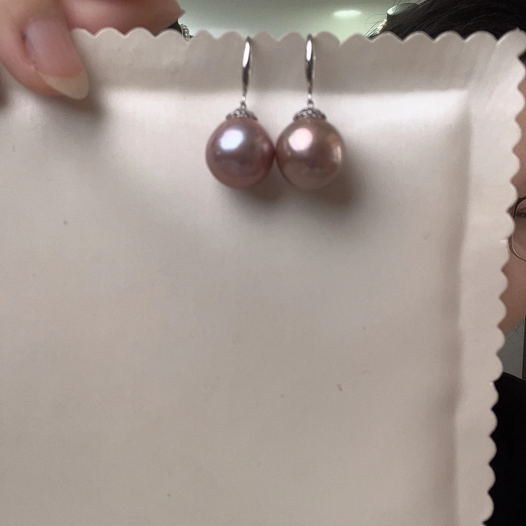 淡水珍珠耳饰未镶嵌