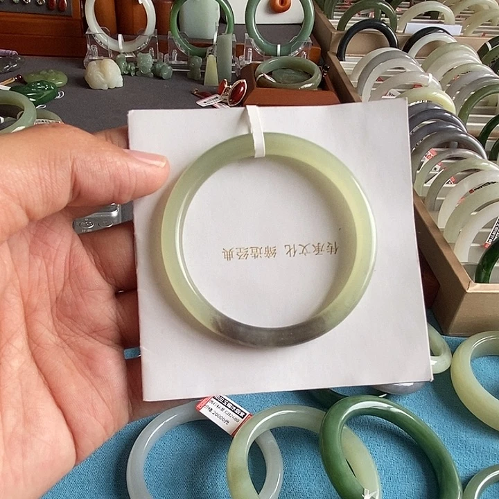 和田玉手镯未镶嵌52